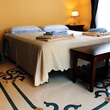 Il Casale Dei Conti Bed & Breakfast 3*